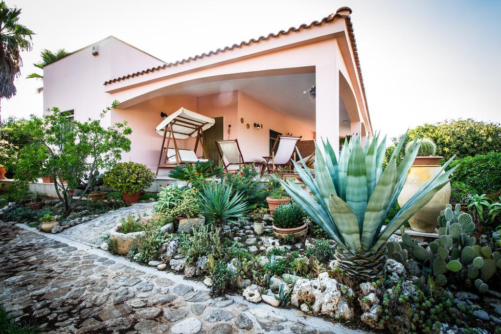 I Giardini Dell'Agave Apartment Torre Santa Sabina Exterior photo